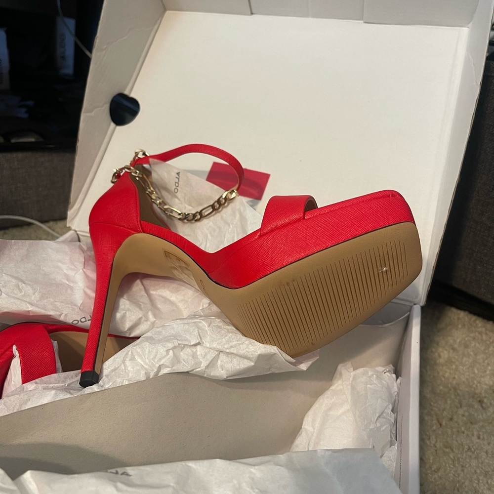 Aldo Red Chain heels, size 8. New. Never worn.